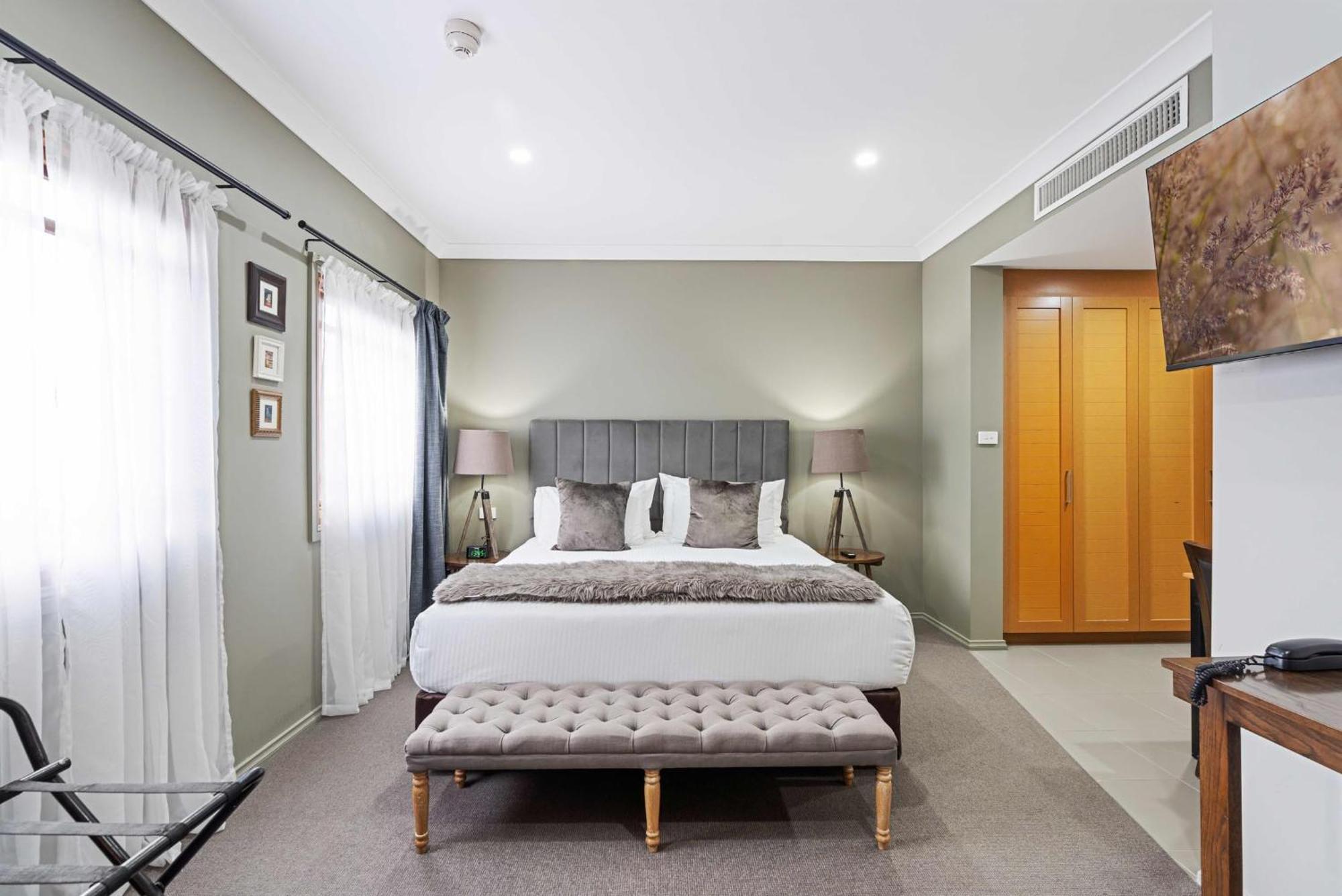 เดอ รุสซี บูทิก โฮเต็ล Aparthotel ออเรนจ์ ภายนอก รูปภาพ