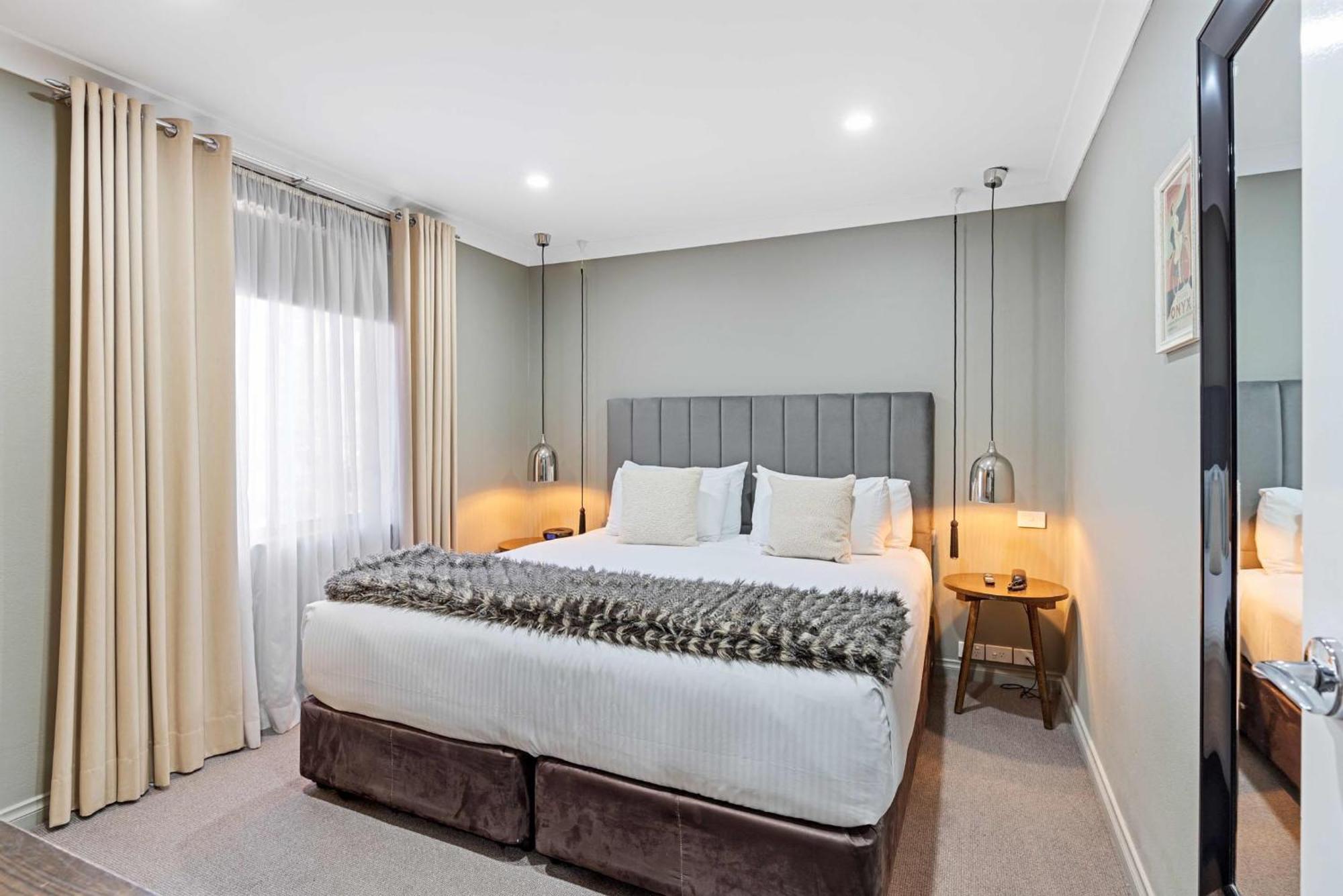 เดอ รุสซี บูทิก โฮเต็ล Aparthotel ออเรนจ์ ภายนอก รูปภาพ